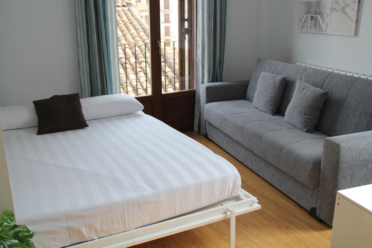 Apartamentos San Lazaro Ezcaray Eksteriør billede